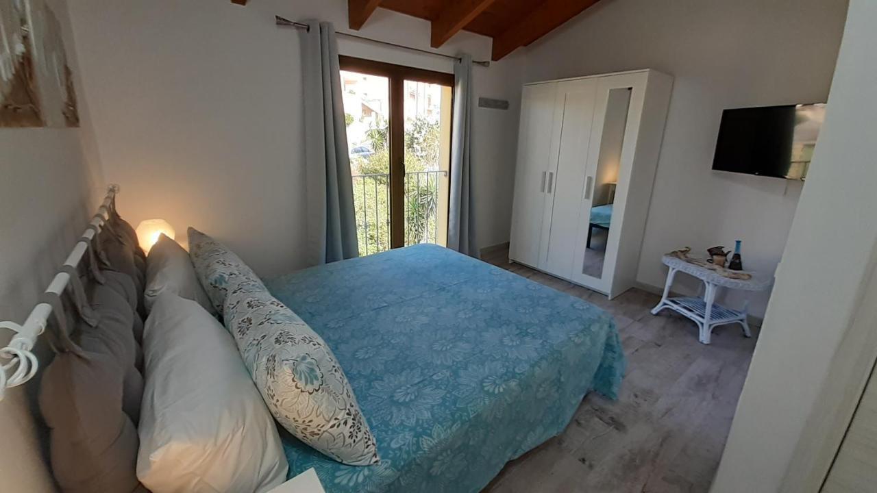 B&B U Punenti La Maddalena  Ngoại thất bức ảnh